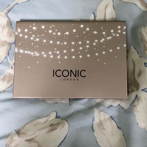 Blush highlighter contour palette